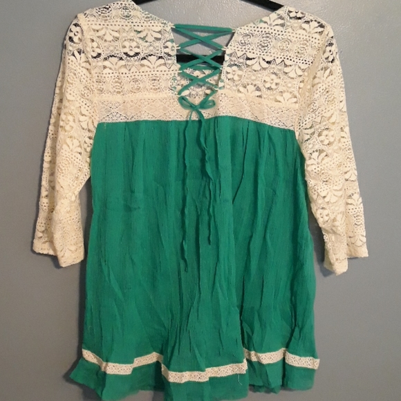 Peasant inspired top - Picture 5 of 6